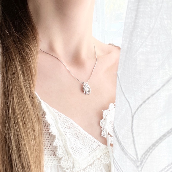 New ORSI Silver Bat necklace - Picture 2 of 8